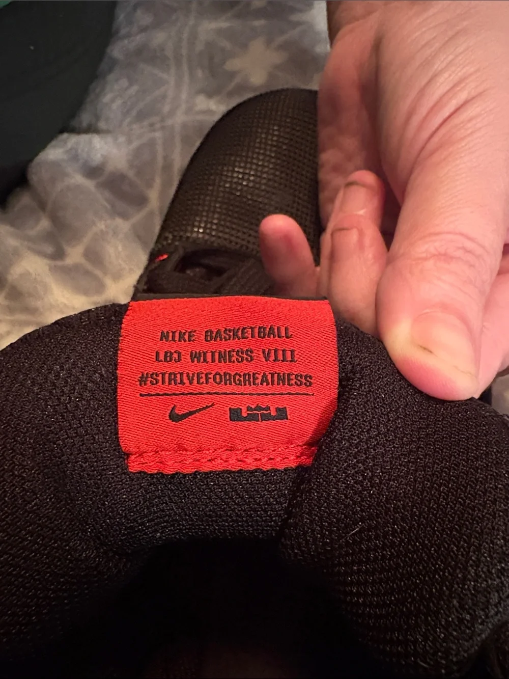 Nike Black and Red Men's Low-Top Athletic Shoes